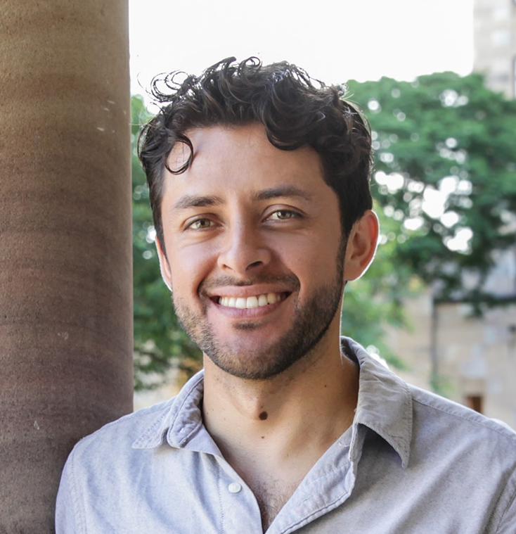 Dr. Marcelo Llano